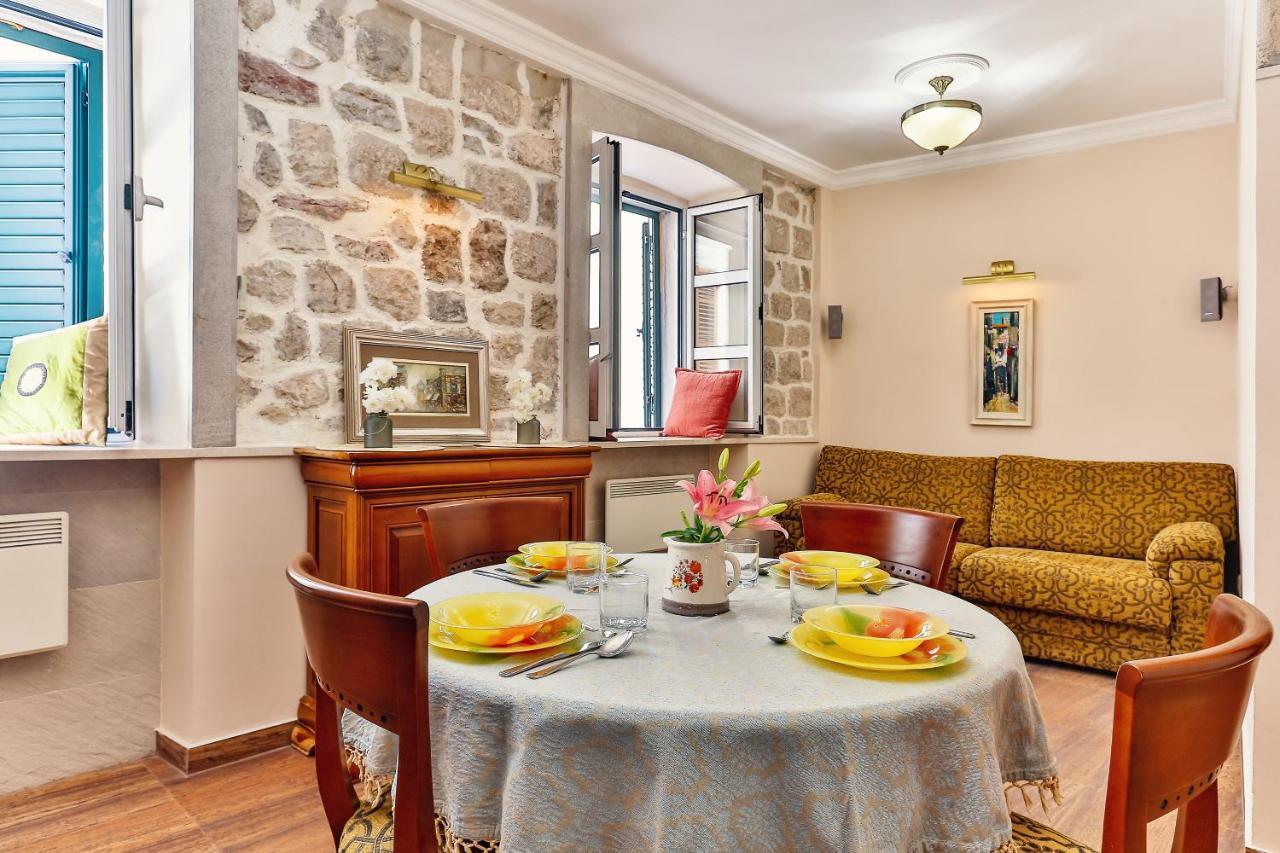 Apartment 367